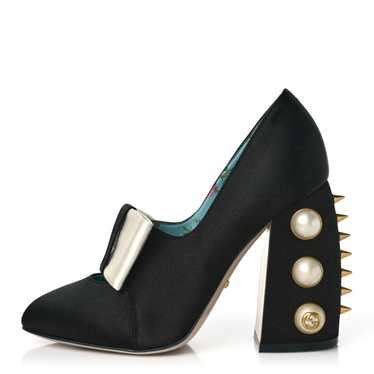 gucci faux pearl pump bow|GUCCI Silk Satin Pearl Studded Luna Bow Pumps 36 Black.